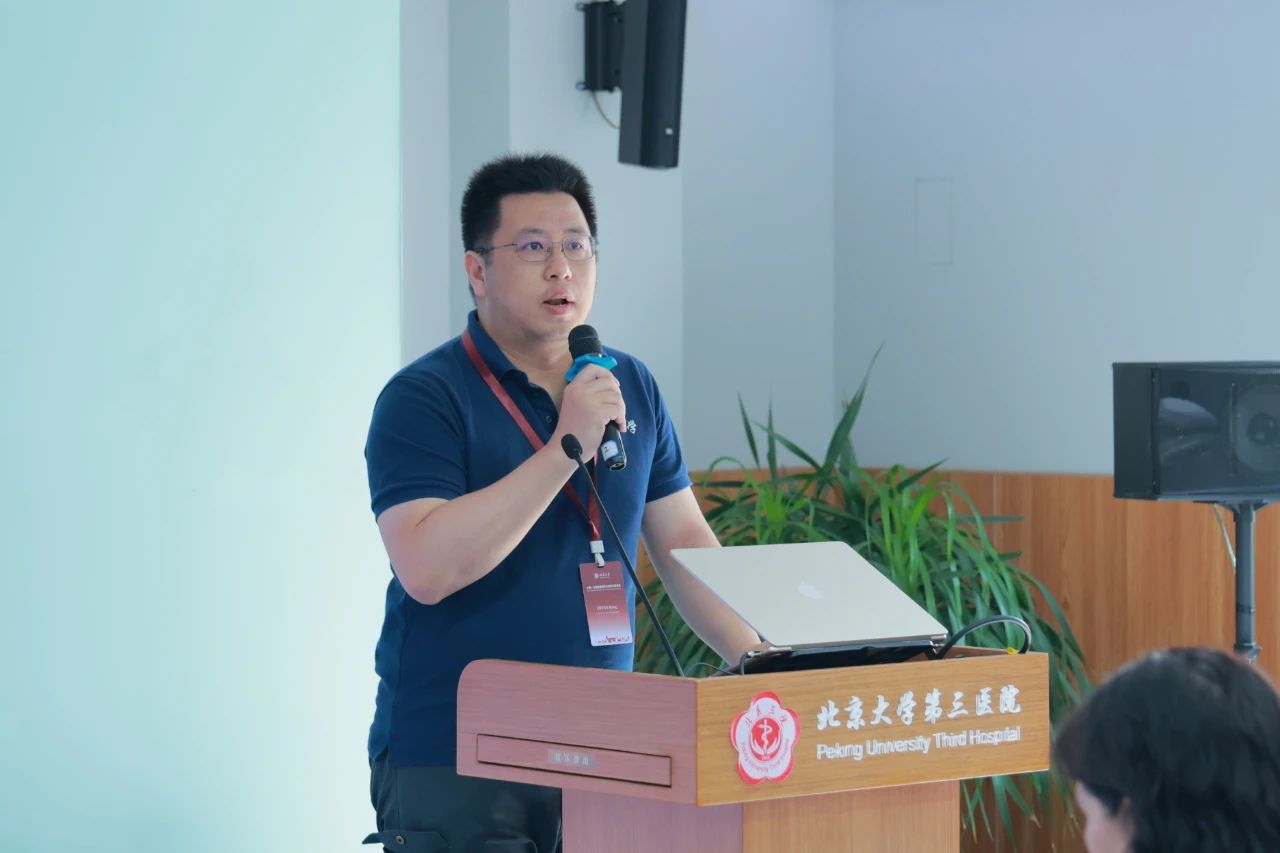 导师代表发言.jpg